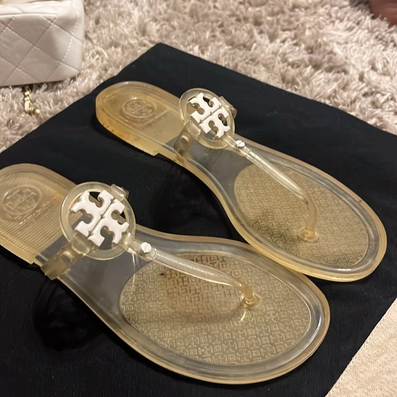 Tory Burch White Mini Miller clear Sandals Slides Shoes Sz 7 - Picture 3 of 4